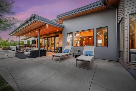 61612 Hosmer Lake Drive Bend OR 97702
