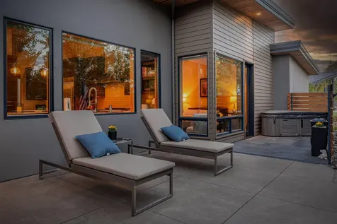 61612 Hosmer Lake Drive Bend OR 97702