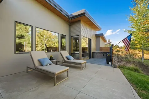 61612 Hosmer Lake Drive Bend OR 97702