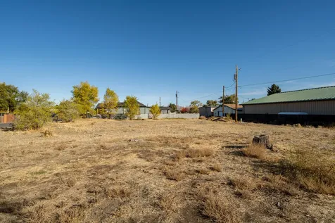 334 SE Warsaw Street Redmond OR 97756