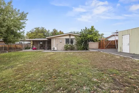 5714 Schiesel Avenue Klamath Falls OR 97603