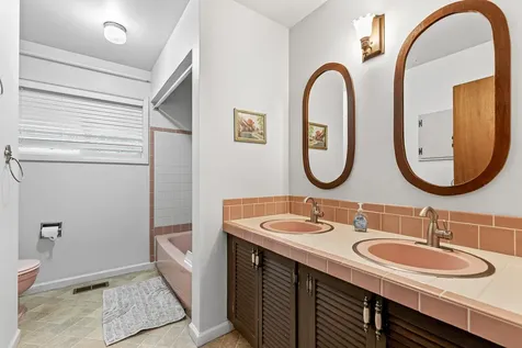 10665 Redwood Highway Wilderville OR 97543