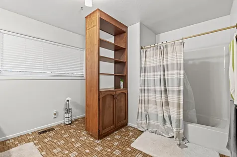 10665 Redwood Highway Wilderville OR 97543