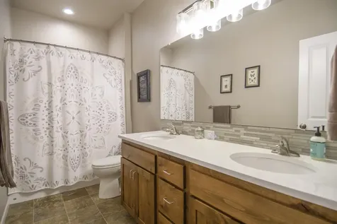 2745 SW 32nd Street Redmond OR 97756