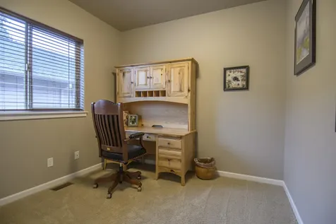 2745 SW 32nd Street Redmond OR 97756