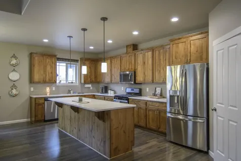 2745 SW 32nd Street Redmond OR 97756