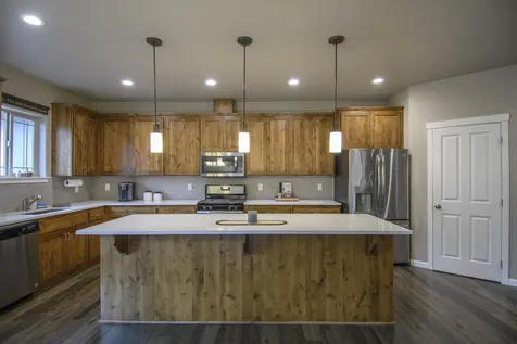 2745 SW 32nd Street Redmond OR 97756