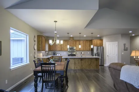 2745 SW 32nd Street Redmond OR 97756