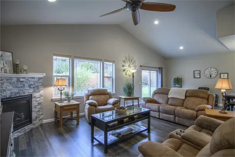 2745 SW 32nd Street Redmond OR 97756