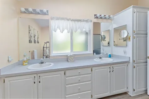 206 NW Creekside Drive Grants Pass OR 97526