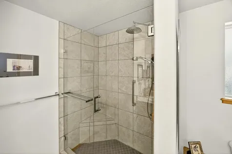 250 Cambridge Drive Grants Pass OR 97526