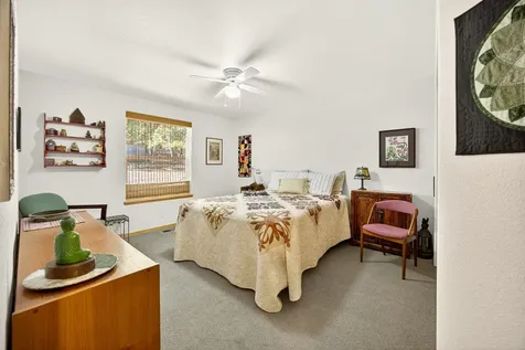 250 Cambridge Drive Grants Pass OR 97526