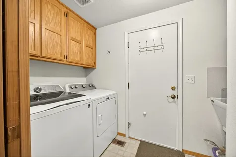 250 Cambridge Drive Grants Pass OR 97526