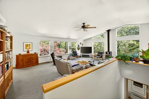 250 Cambridge Drive Grants Pass OR 97526