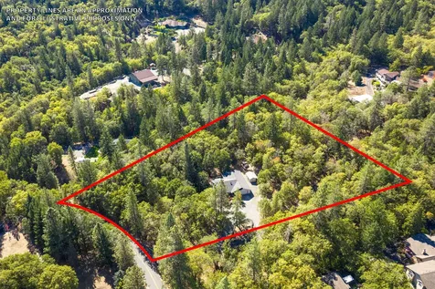 250 Cambridge Drive Grants Pass OR 97526