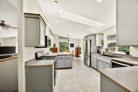 250 Cambridge Drive Grants Pass OR 97526