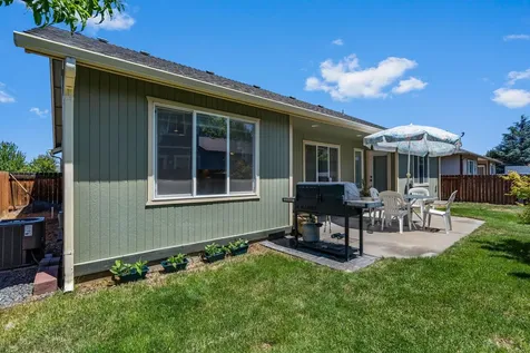 2116 NW Elm Avenue Redmond OR 97756