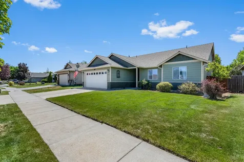 2116 NW Elm Avenue Redmond OR 97756