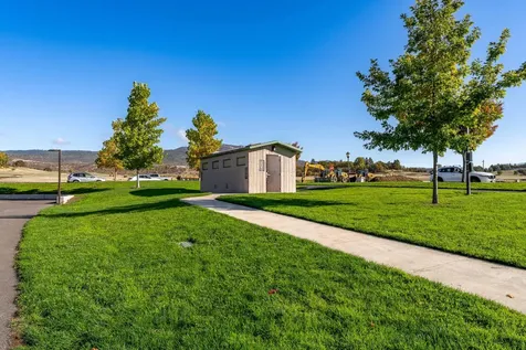 3782 Windgate Street Medford OR 97504