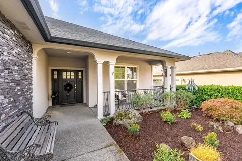 3782 Windgate Street Medford OR 97504