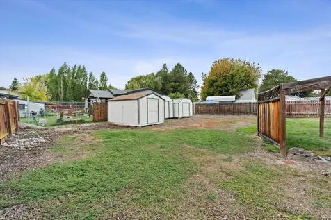 3420 Madison Street Klamath Falls OR 97603
