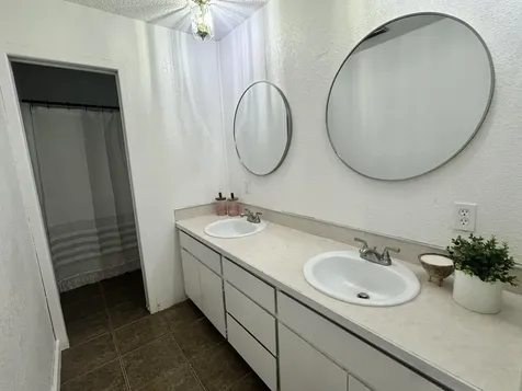 4430 Clinton Avenue Klamath Falls OR 97603