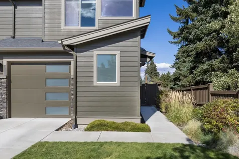748 NE Vail Lane Bend OR 97701