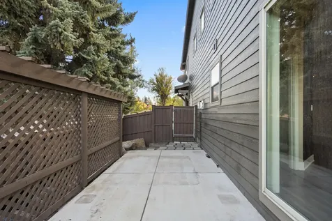 748 NE Vail Lane Bend OR 97701