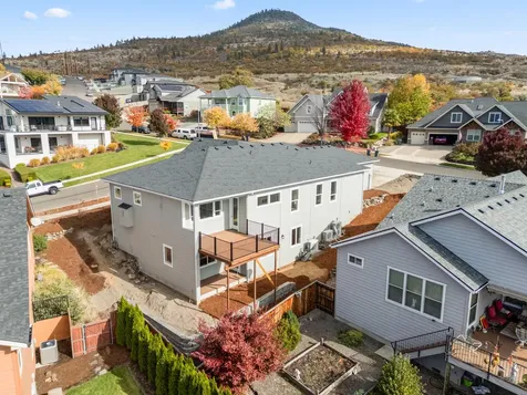 4260 Falcon Ridge Terrace Medford OR 97504