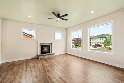4260 Falcon Ridge Terrace Medford OR 97504