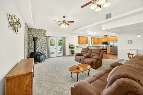 1022 SE Jerrine Street Grants Pass OR 97527