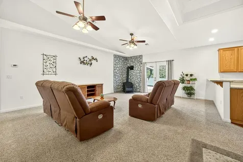 1022 SE Jerrine Street Grants Pass OR 97527