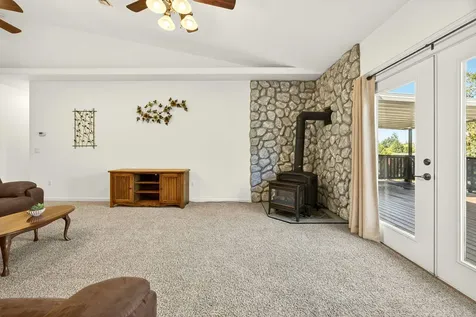 1022 SE Jerrine Street Grants Pass OR 97527