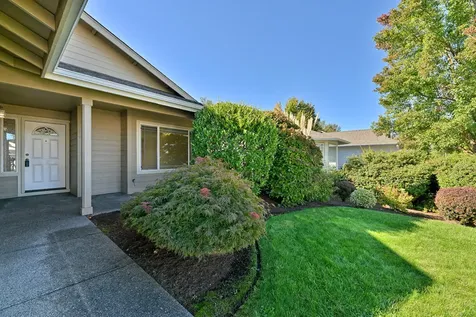 413 SE Liberty Drive Grants Pass OR 97527