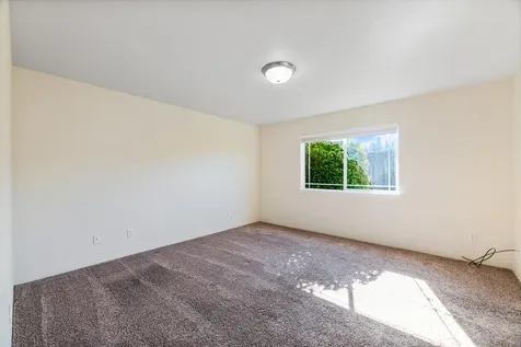 413 SE Liberty Drive Grants Pass OR 97527