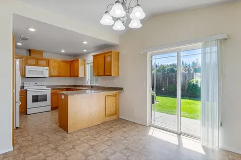 413 SE Liberty Drive Grants Pass OR 97527