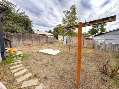 2028 Vine Avenue Klamath Falls OR 97601