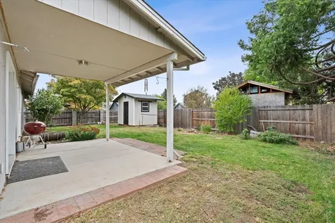 531 Bush Street Central Point OR 97502