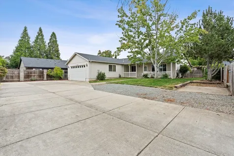 531 Bush Street Central Point OR 97502