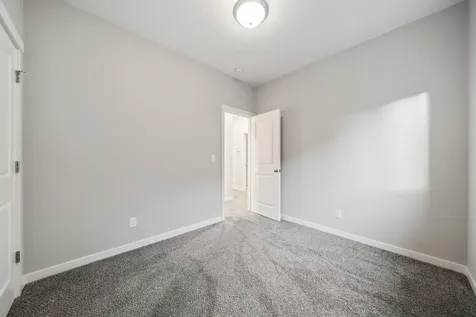 489 NW 29th Street Redmond OR 97756