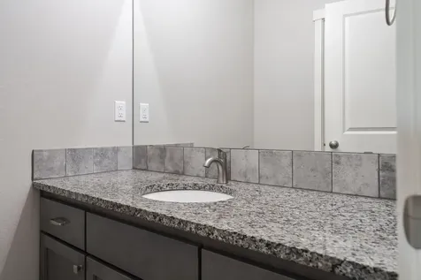 489 NW 29th Street Redmond OR 97756