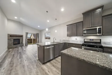 489 NW 29th Street Redmond OR 97756