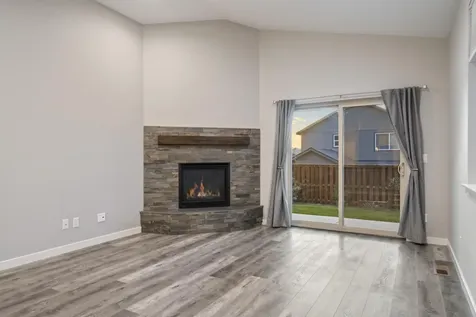 489 NW 29th Street Redmond OR 97756
