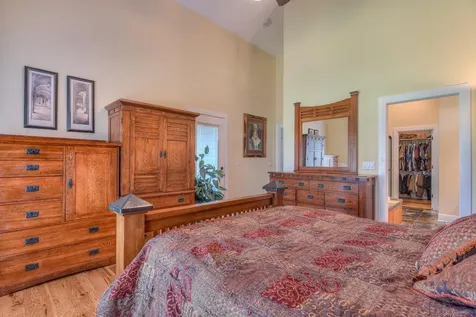 56081 Snow Goose Court Bend OR 97707