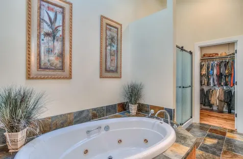 56081 Snow Goose Court Bend OR 97707