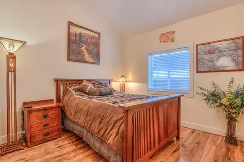 56081 Snow Goose Court Bend OR 97707