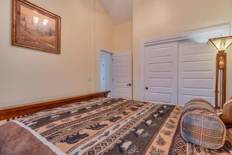 56081 Snow Goose Court Bend OR 97707