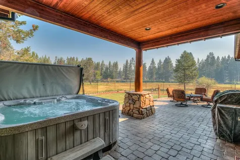 56081 Snow Goose Court Bend OR 97707