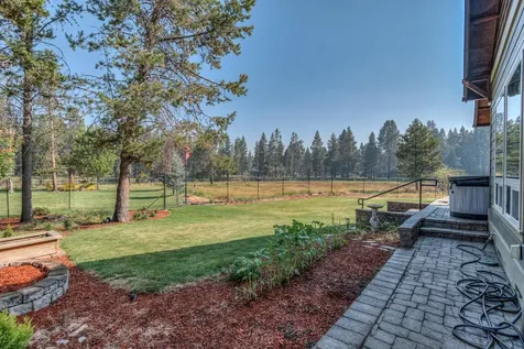 56081 Snow Goose Court Bend OR 97707