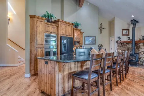 56081 Snow Goose Court Bend OR 97707